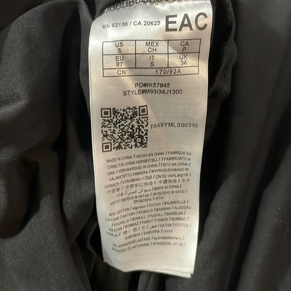 Guess Men’s Super Slim Fit Barcode Mystery Logo Tee Size Small - Picture 9 of 16